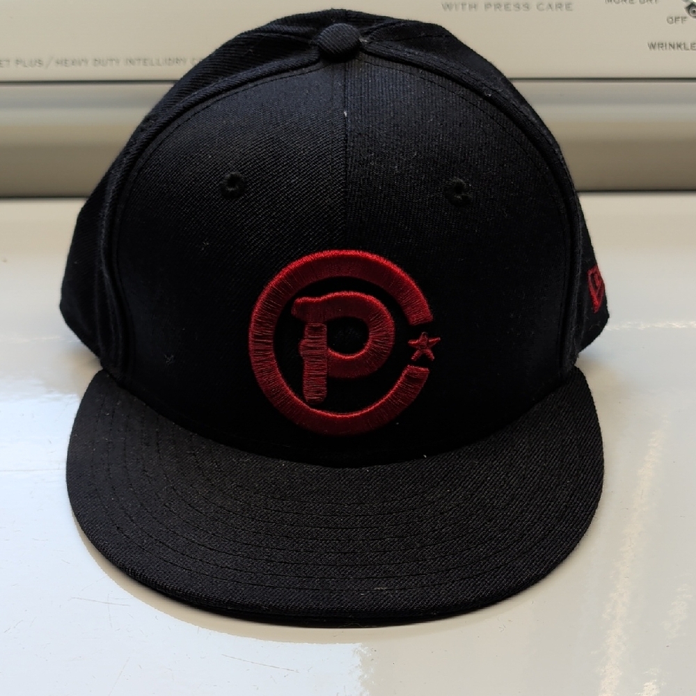 Black and Red Snapback Hat with Embroidered 'P' Logo